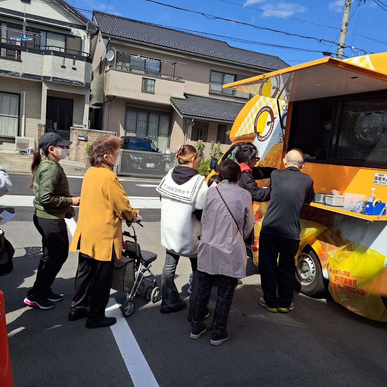 CoCo壱番屋のキッチンカーに大行列