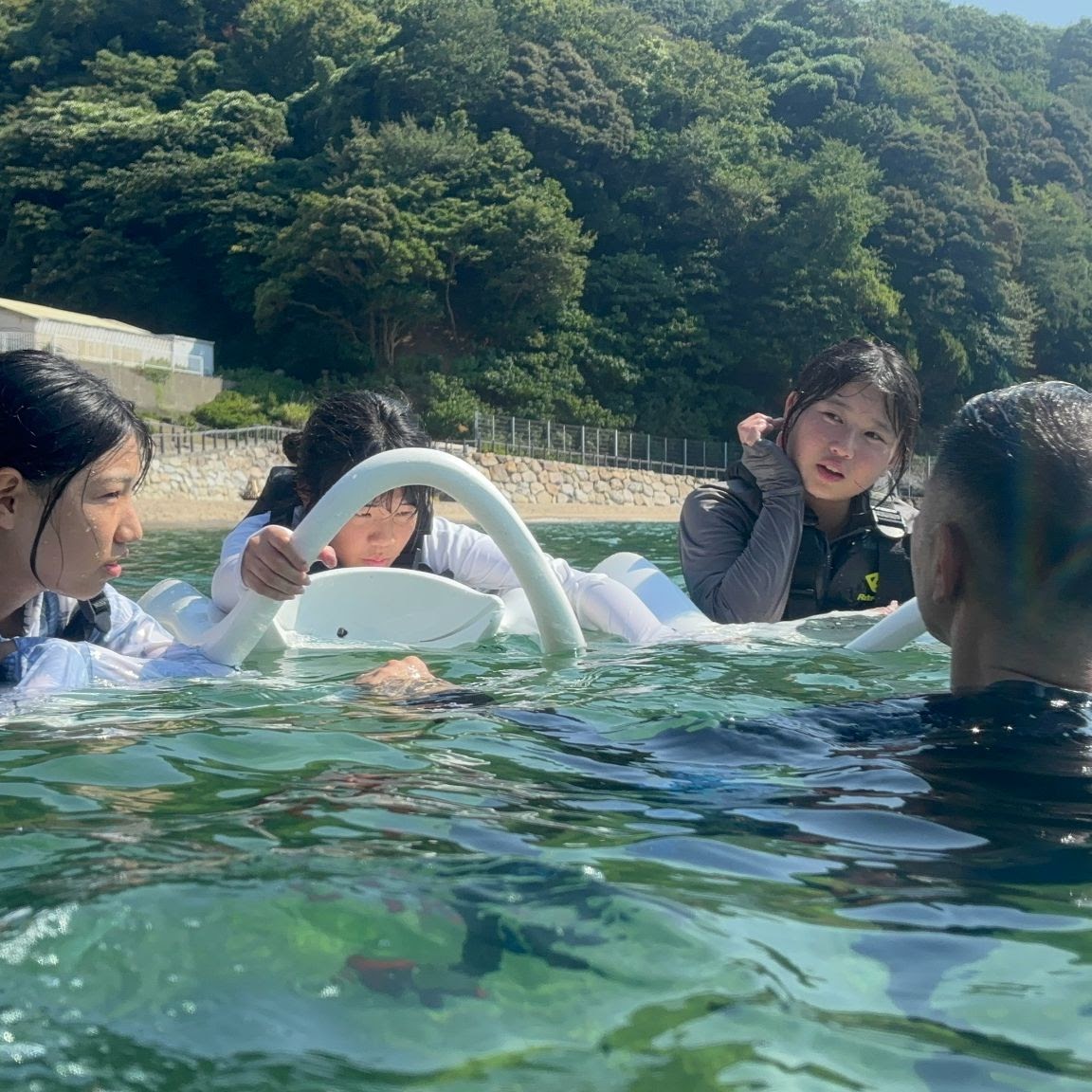 本当に透明度の高い綺麗な海で思う存分遊びました。