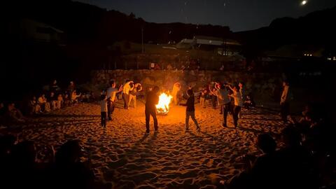夜の浜辺